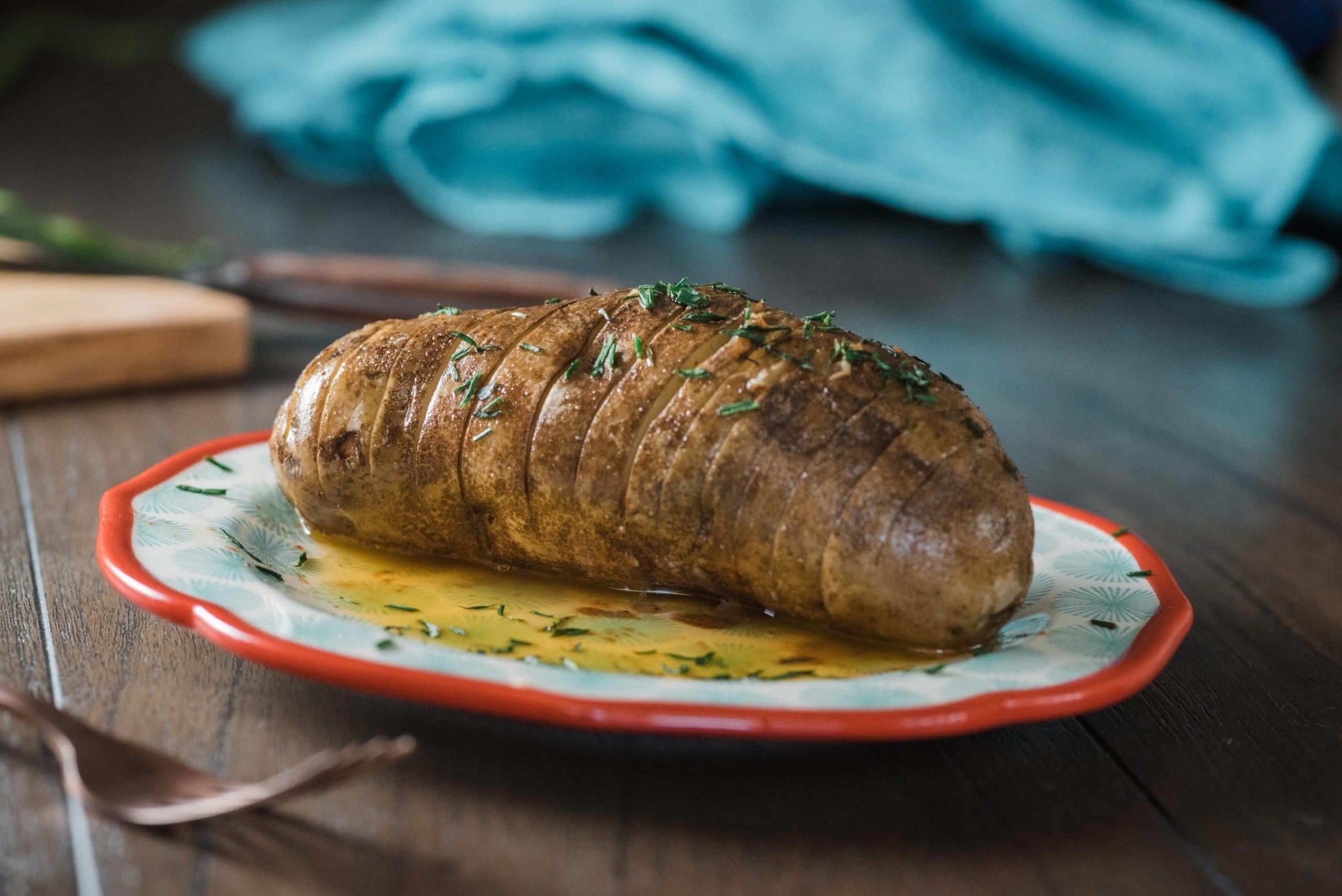 Slow Cooker Hasselback Potatoes with SrirachaHoney Butter Potato Recipes