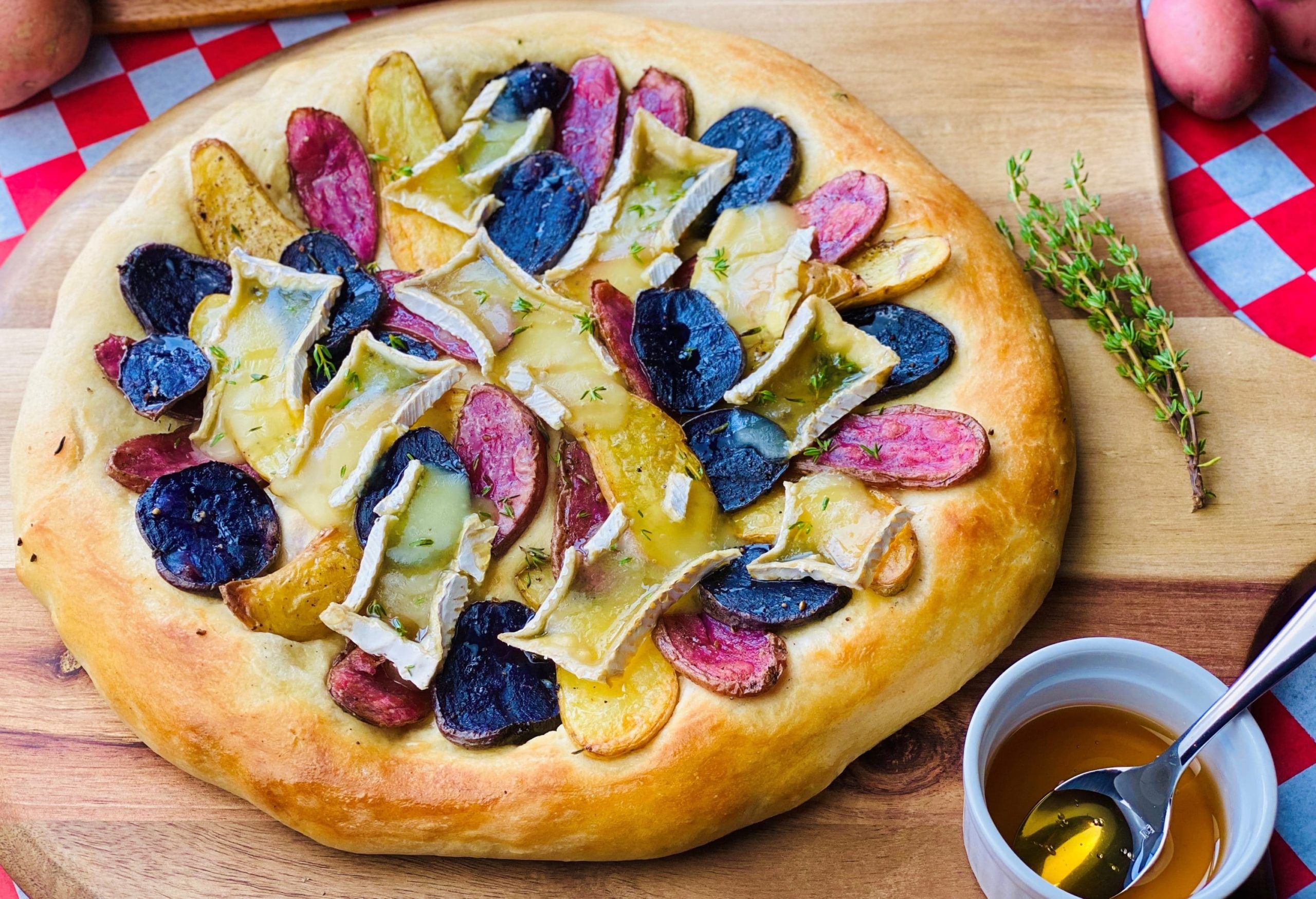 Red, White and Brie Potato Pizza, Pizza Recipe, Potato Pizza, Fingerlings