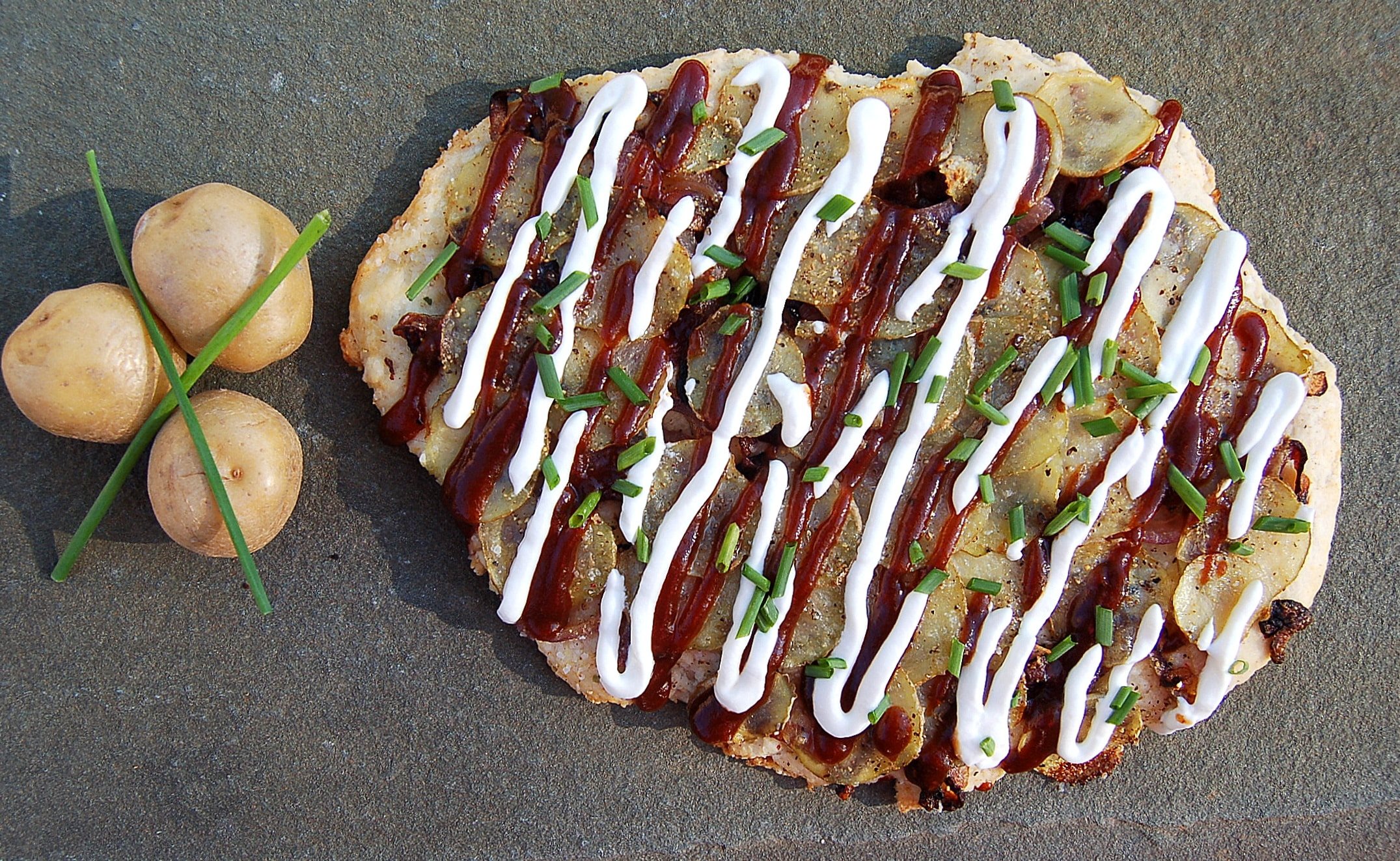 Potato and Carmelized Onion Flatbread Recipes | PotatoGoodness
